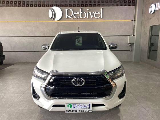 TOYOTA HILUX 2.8 D-4D TURBO DIESEL CD SRV 4X4 AUTOMÁTICO TOYOTA HILUX 2.8 D-4D TURBO DIESEL CD SRV 4X4 AUTOMÁTICO
